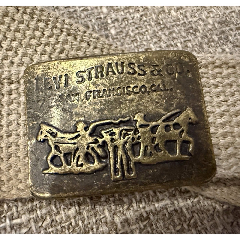 Levi Strauss & Co Mens Military/Webbed Belt Beige Solid Brass Buckle 1 1/2"